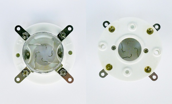 4PIN#2 4 Pin Tube Socket - Image 1